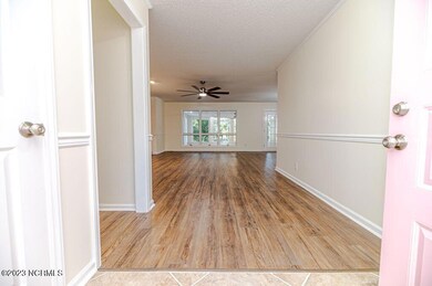 102 foyer