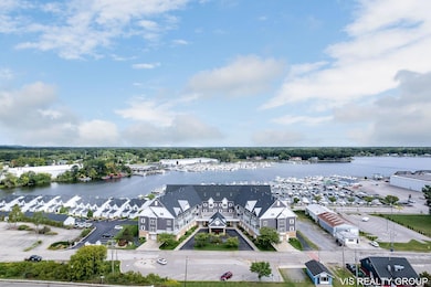 1-web-or-mls-917 W savidge St Spring Lak