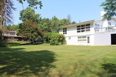 305 Dickinson St, Johnstown, PA 15905 - photo 7