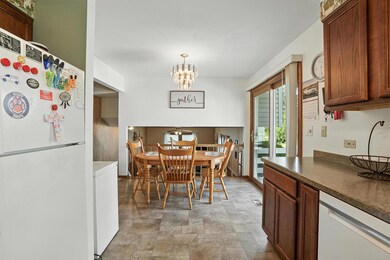 510 Dunbar St, Beecher, IL 60401 - photo 5