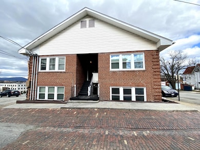 202 Elm Ave SW unit A8, Roanoke, VA 24016 - photo 5