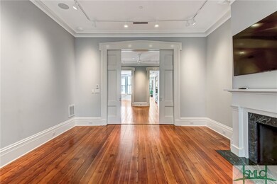 31 E Jones St unit Parlor 2nd floor, Savannah, GA 31401 - photo 5