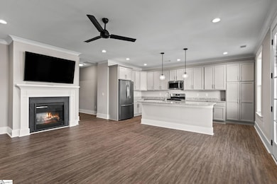 1305 S Pinot Rd, Duncan, SC 29334 - photo 3