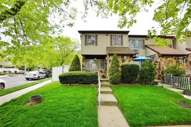 164 Corona Ave, Staten Island, NY 10306 - photo 2