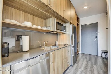 04-Canyons Resort Dr-004