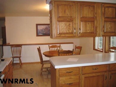 2002 E 31st St, Scottsbluff, NE 69361 - photo 6