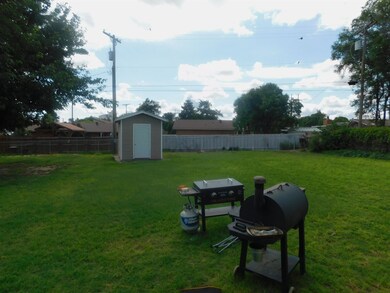 605 Hillcrest Dr, Guymon, OK 73942 - photo 3