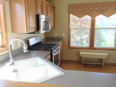 1151 Angels Trace Dr SW unit 9, Grand Rapids, MI 49509 - photo 2