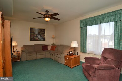 804 Allen Ave, Reading, PA 19605 - photo 4