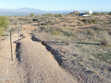 Juan Tabo -looking east