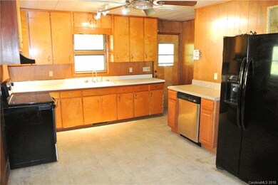 26 McKinnish Cove Rd, Asheville, NC 28806 - photo 4