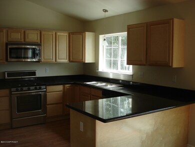 Dustin's house 002