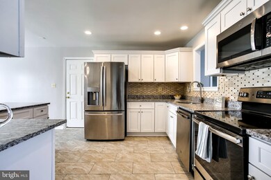 9310 Queens Post Ct, Laurel, MD 20723 - photo 6