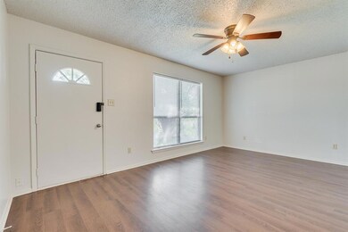 1303 Berry Dr, Cleburne, TX 76033 - photo 4