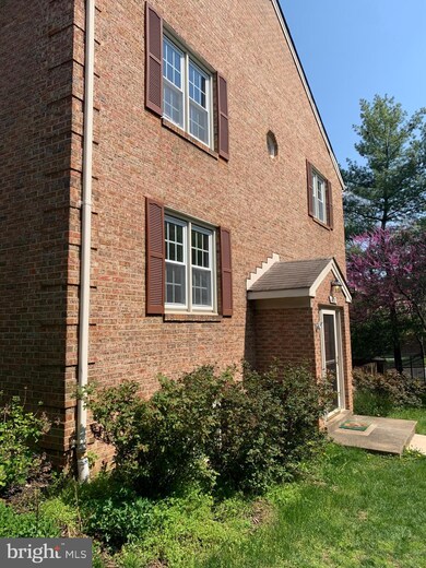 6028 Morgan Ct, Alexandria, VA 22312 - photo 7