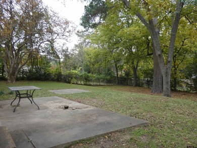 619 E Watkins St, Tyler, TX 75701 - photo 4
