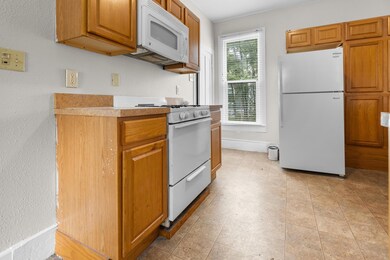 424 Almond St, Waterloo, IA 50703 - photo 3