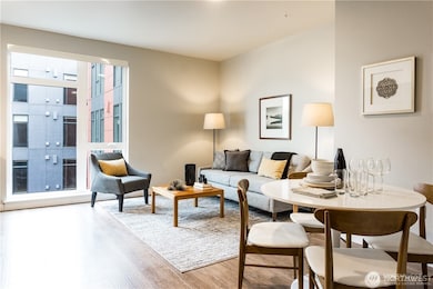 Mira Flats unit 206, Bellevue, WA 98004 - photo 6