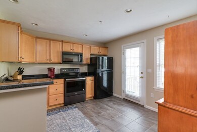 14 Boxberry Ln, Rockland, MA 02370 - photo 4