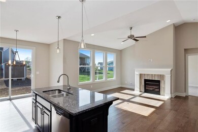 9208 Sunray Dr, Shawnee, KS 66227 - photo 6