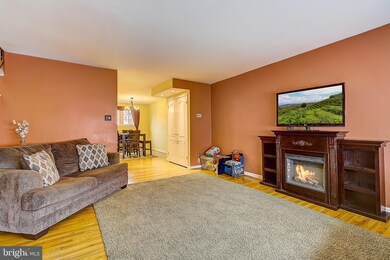 2841 Tolbut St, Philadelphia, PA 19136 - photo 6