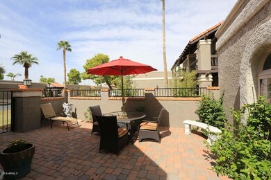Courtyard2
