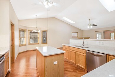 5200 Villa Dr unit 55, Davenport, IA 52806 - photo 7