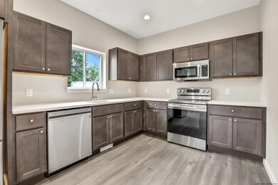 86 North Rd unit C, Highland, NY 12528 - photo 6