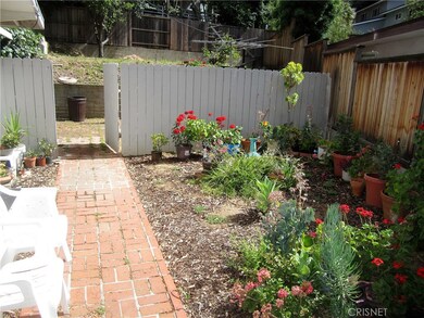 4641 Saltillo St, Woodland Hills, CA 91364 - photo 2