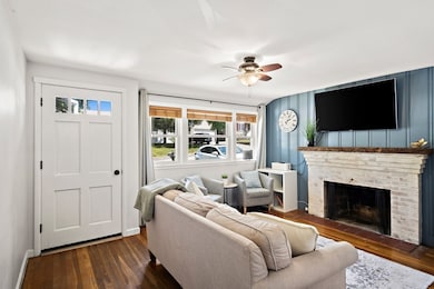 11 Worcester Place, Holbrook, MA 02343 - photo 2