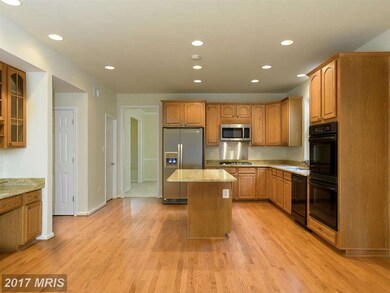 763 Seneca Dr, Odenton, MD 21113 - photo 7