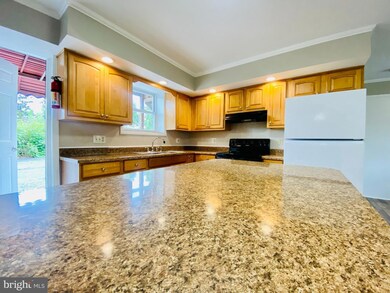 4877 Kutztown Rd unit 1K, Temple, PA 19560 - photo 5