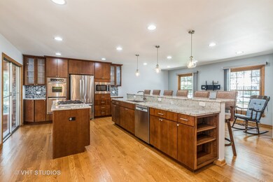 2449 Rebecca Ln, Glenview, IL 60026 - photo 3