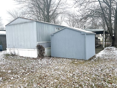 1218 Borah St, Olney, IL 62450 - photo 3