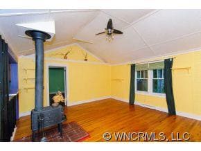 102 Hayes Cove Rd, Leicester, NC 28748 - photo 6