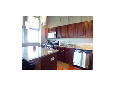 2107 Grand Blvd unit 1102, Kansas City, MO 64108 - photo 4