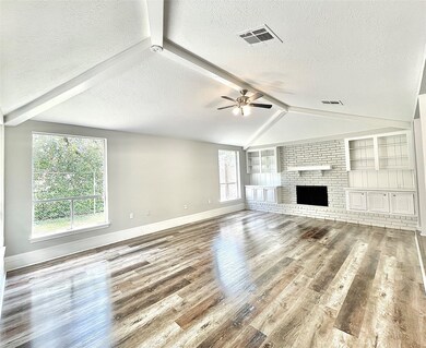 7814 Maple Tree Dr, Houston, TX 77088 - photo 3