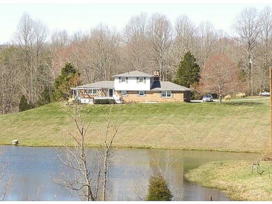 5053 E Lee Turner Rd, Columbus, IN 47201 - photo 2