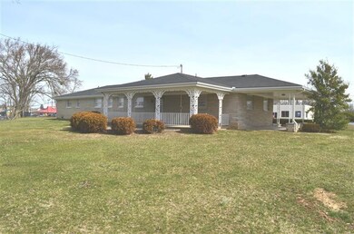 684 S College St, Harrodsburg, KY 40330 - photo 2