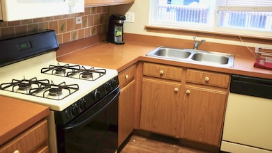 2411 Courtyard Cir unit 2, Aurora, IL 60506 - photo 4