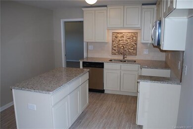 137 Country View Rd, Statesville, NC 28625 - photo 4