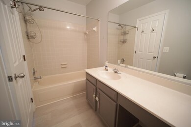 303 Mcdaniel Dr, Purcellville, VA 20132 - photo 6