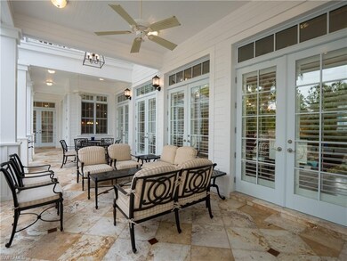 Outdoor seating & dining