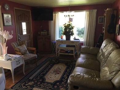 1385 Daisy Ln, Grants Pass, OR 97527 - photo 7