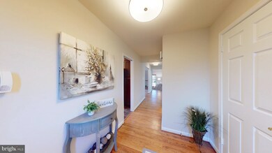 5928 Munson Ct, Falls Church, VA 22041 - photo 7