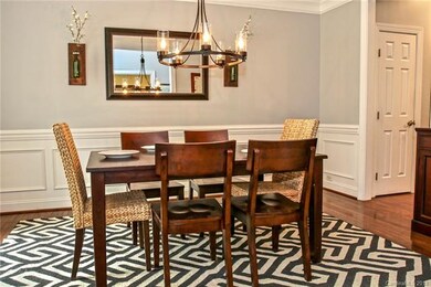 Formal DR with Tray Ceiling