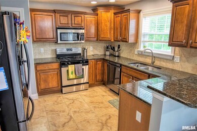 2610 W Alabaster Ave, Dunlap, IL 61525 - photo 5