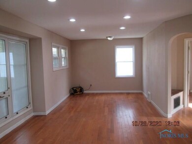 2254 108th St, Toledo, OH 43611 - photo 4