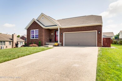 8803 Teak Dr, Louisville, KY 40228 - photo 2