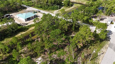 710 Almelia St E, Lehigh Acres, FL 33974 - photo 2